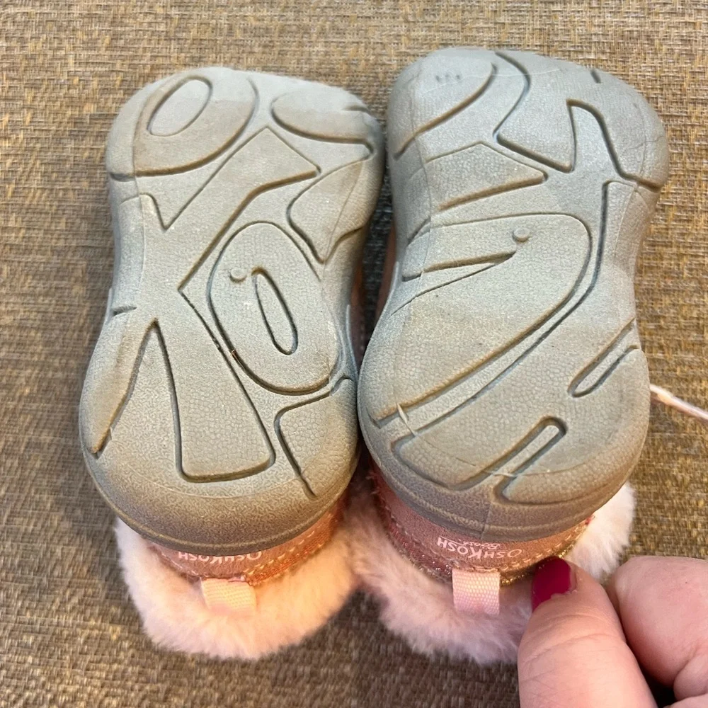 Baby Oshkosh‎ boots